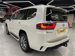 تۆیۆتا لاند کروزەر